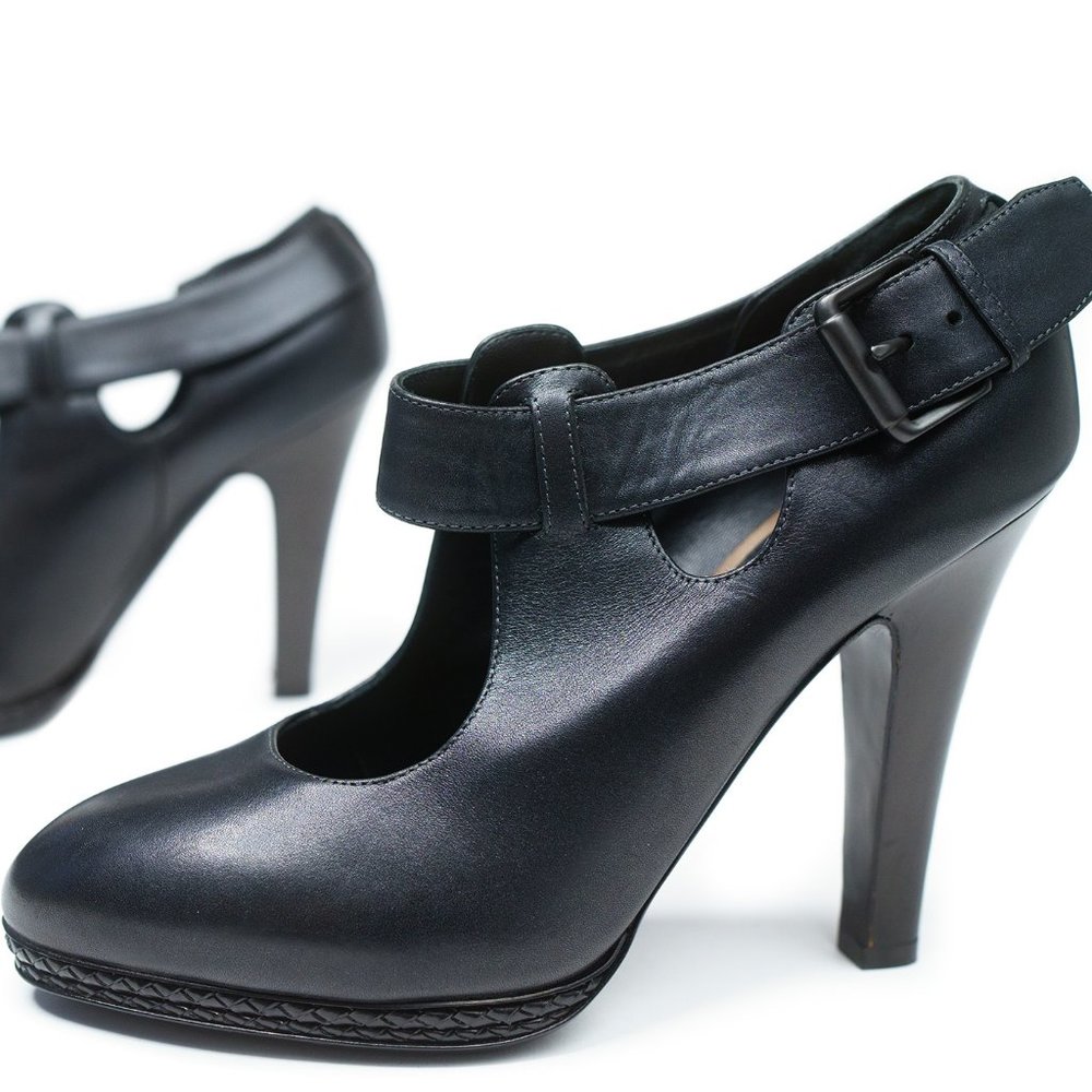 FREE SHIPPING Bottega Veneta Italian Black Leather Mary Jane Heels w/Ankle Strap